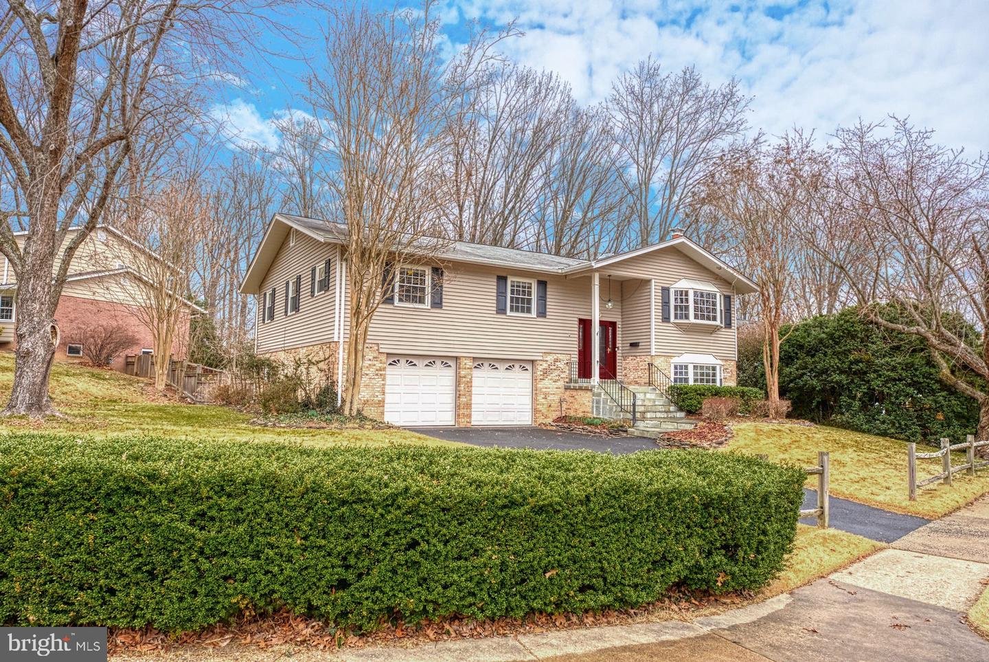 6112 Harmon PLACE