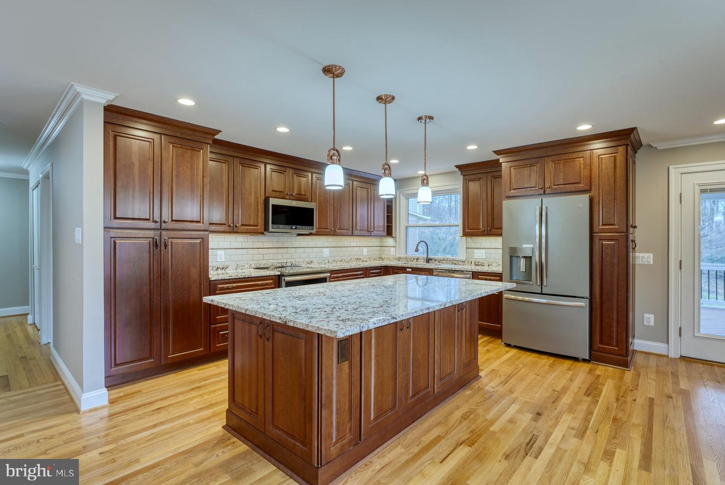 6112 Harmon PLACE