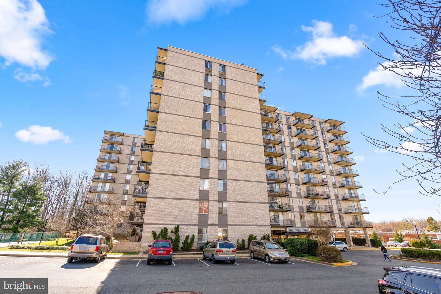 3245 Rio DRIVE Unit: 611