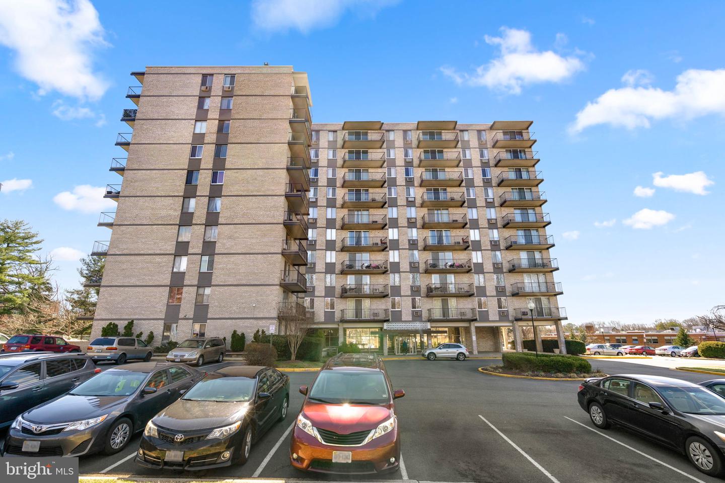 3245 Rio DRIVE Unit: 611