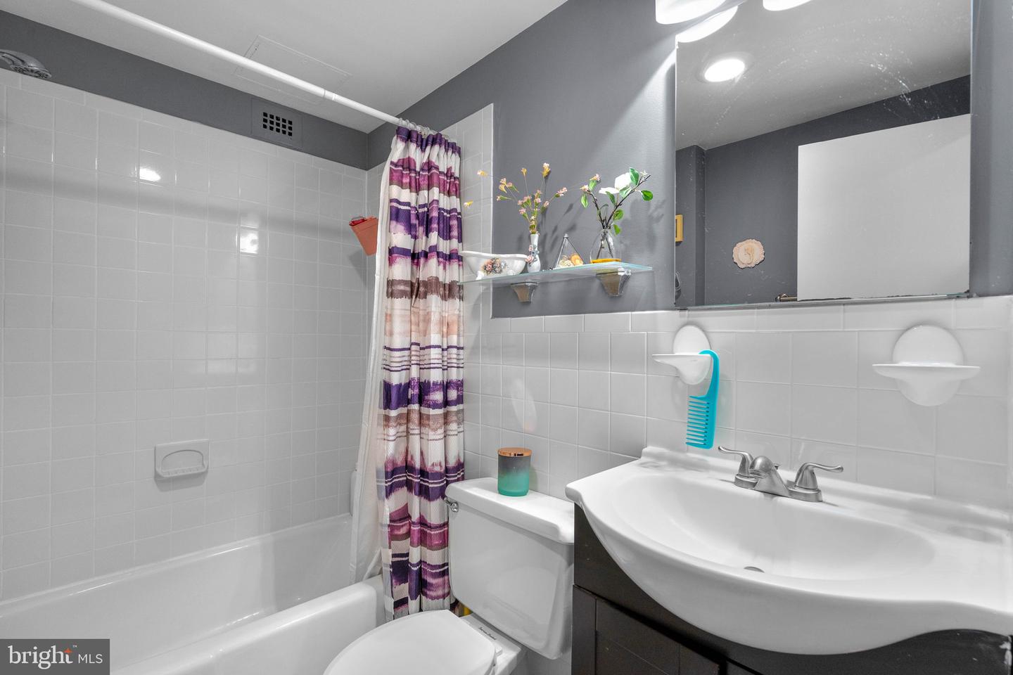 3245 Rio DRIVE Unit: 611