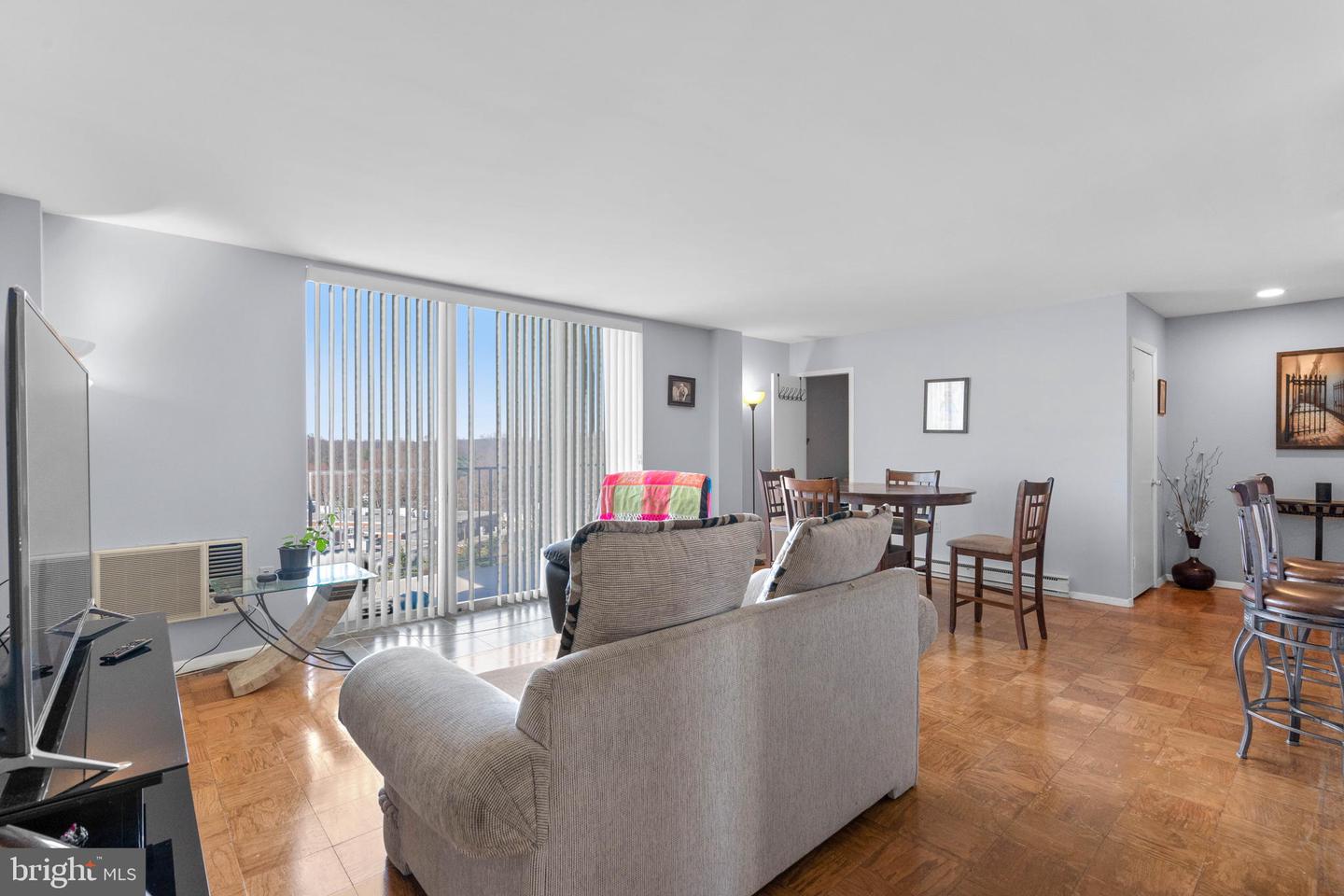 3245 Rio DRIVE Unit: 611