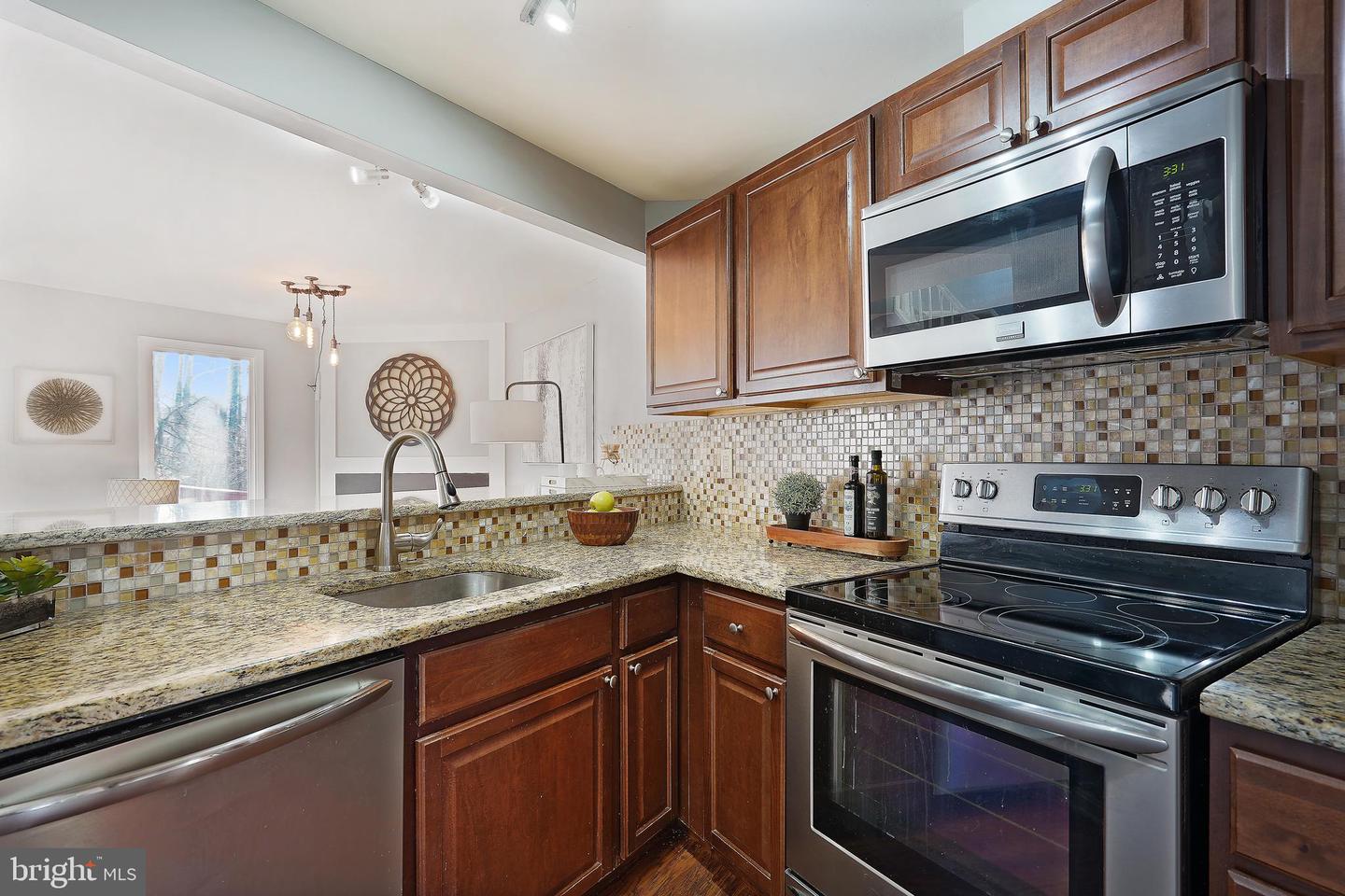 2130 Whisperwood Glen LANE