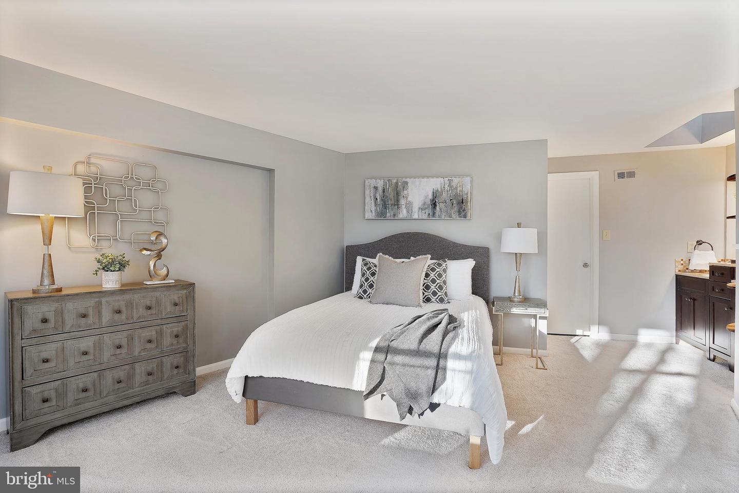 2130 Whisperwood Glen LANE