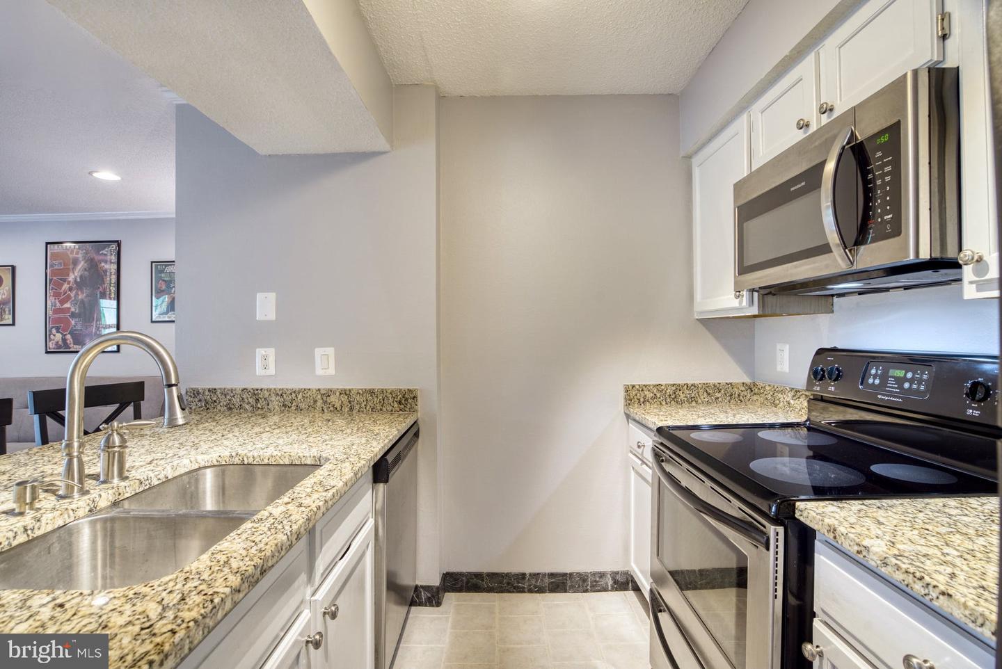 1524 Lincoln WAY Unit: 416