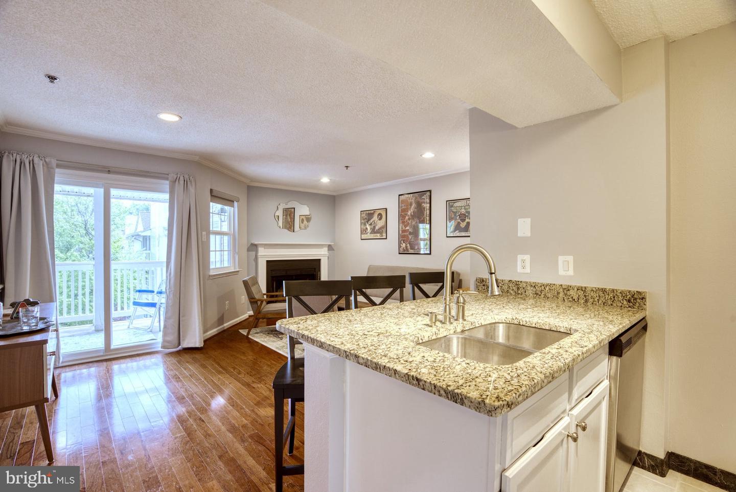 1524 Lincoln WAY Unit: 416