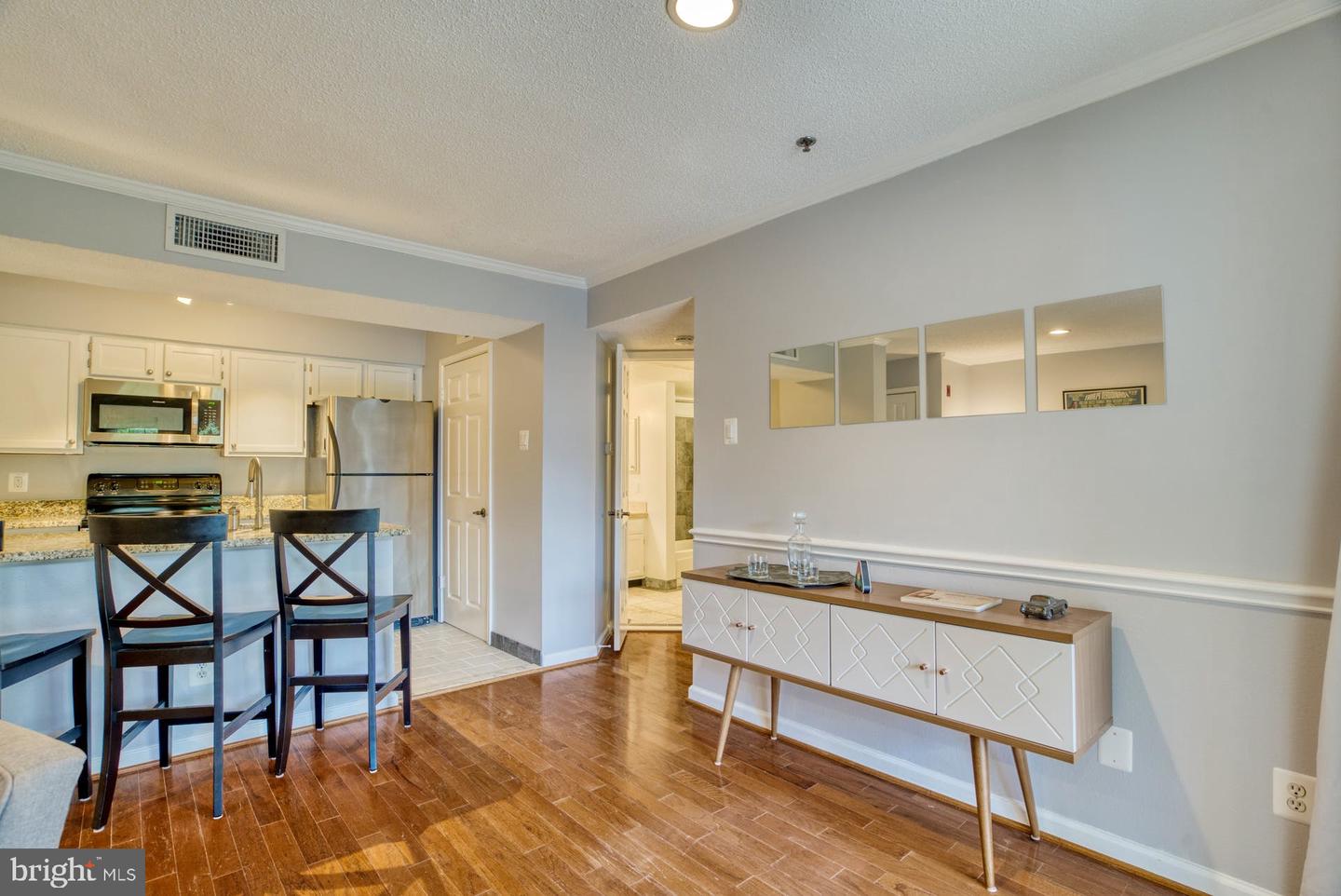 1524 Lincoln WAY Unit: 416