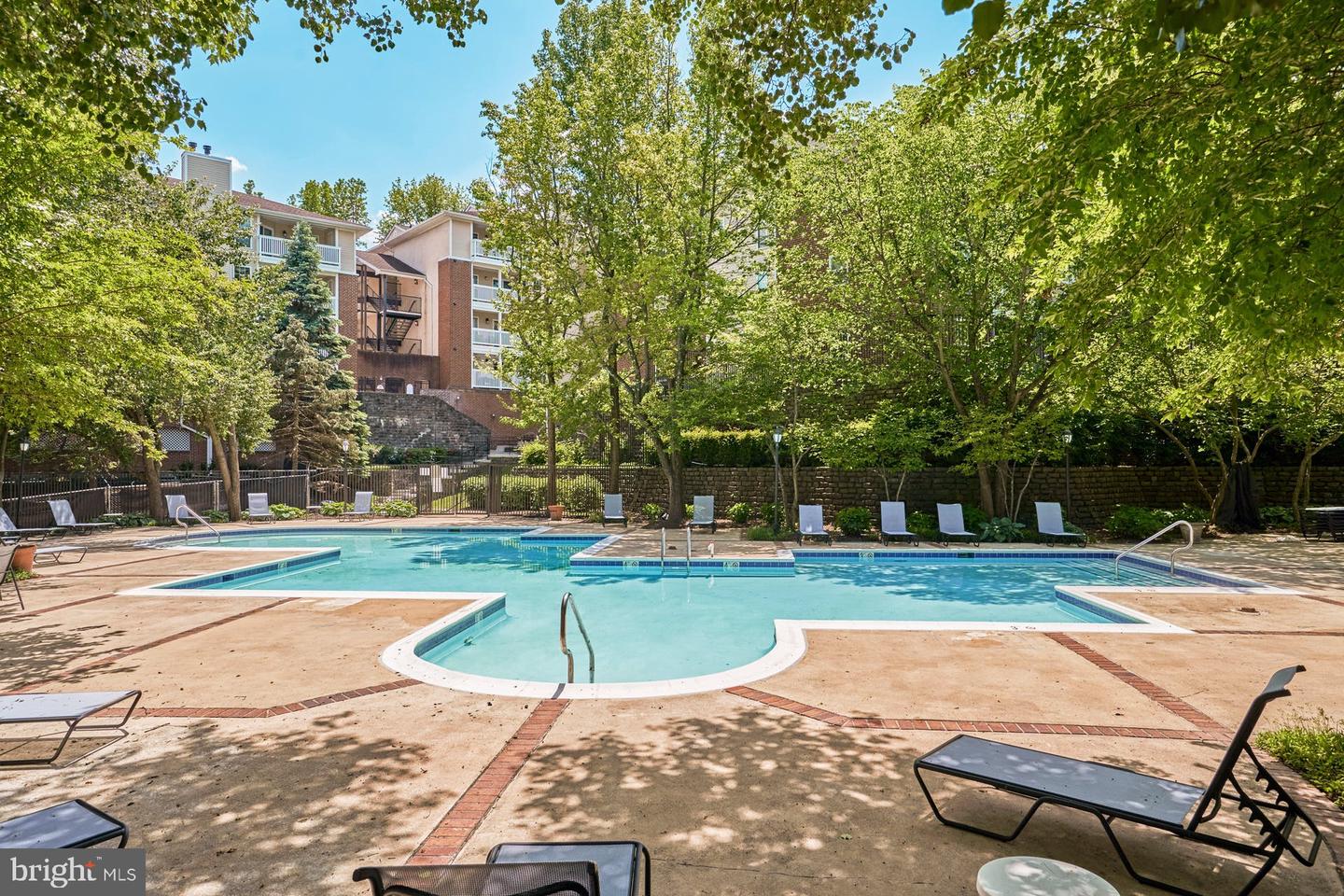 1524 Lincoln WAY Unit: 416