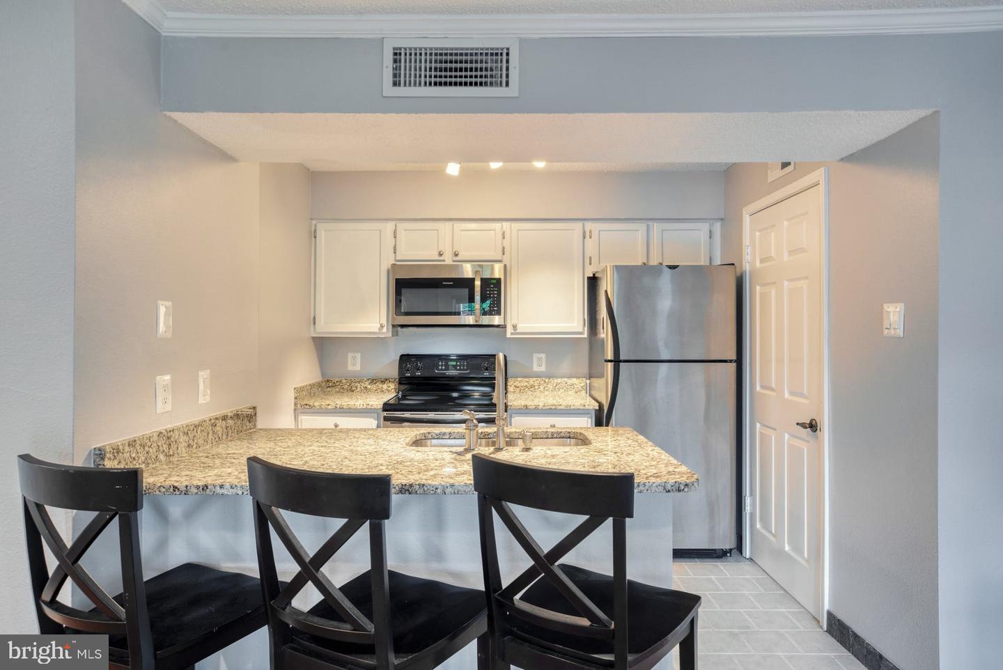 1524 Lincoln WAY Unit: 416