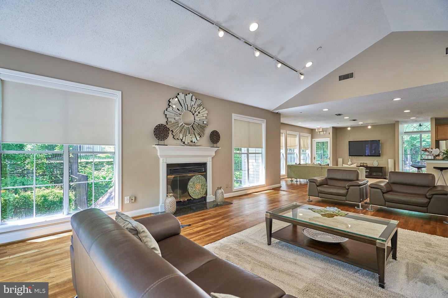 1524 Lincoln WAY Unit: 416
