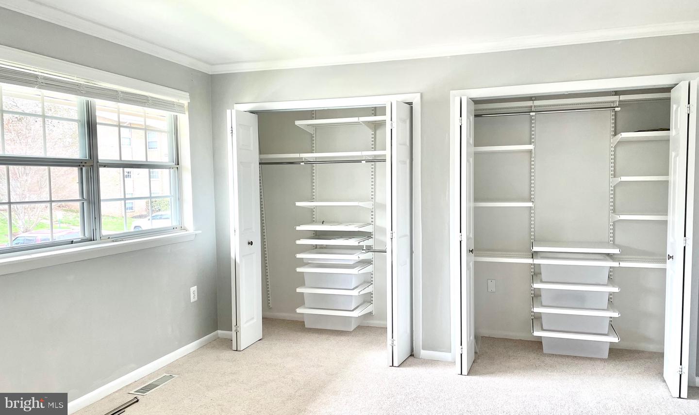 1957 Kennedy DRIVE Unit: 1957
