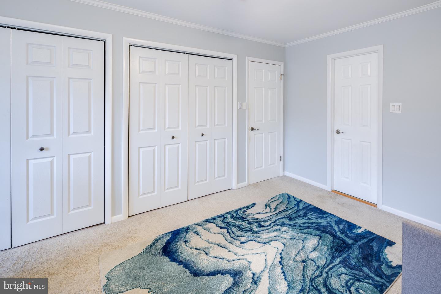 1957 Kennedy DRIVE Unit: 1957