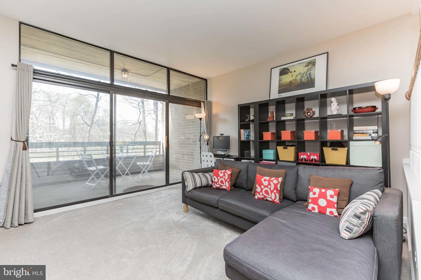 2116 Green Watch WAY Unit: 200
