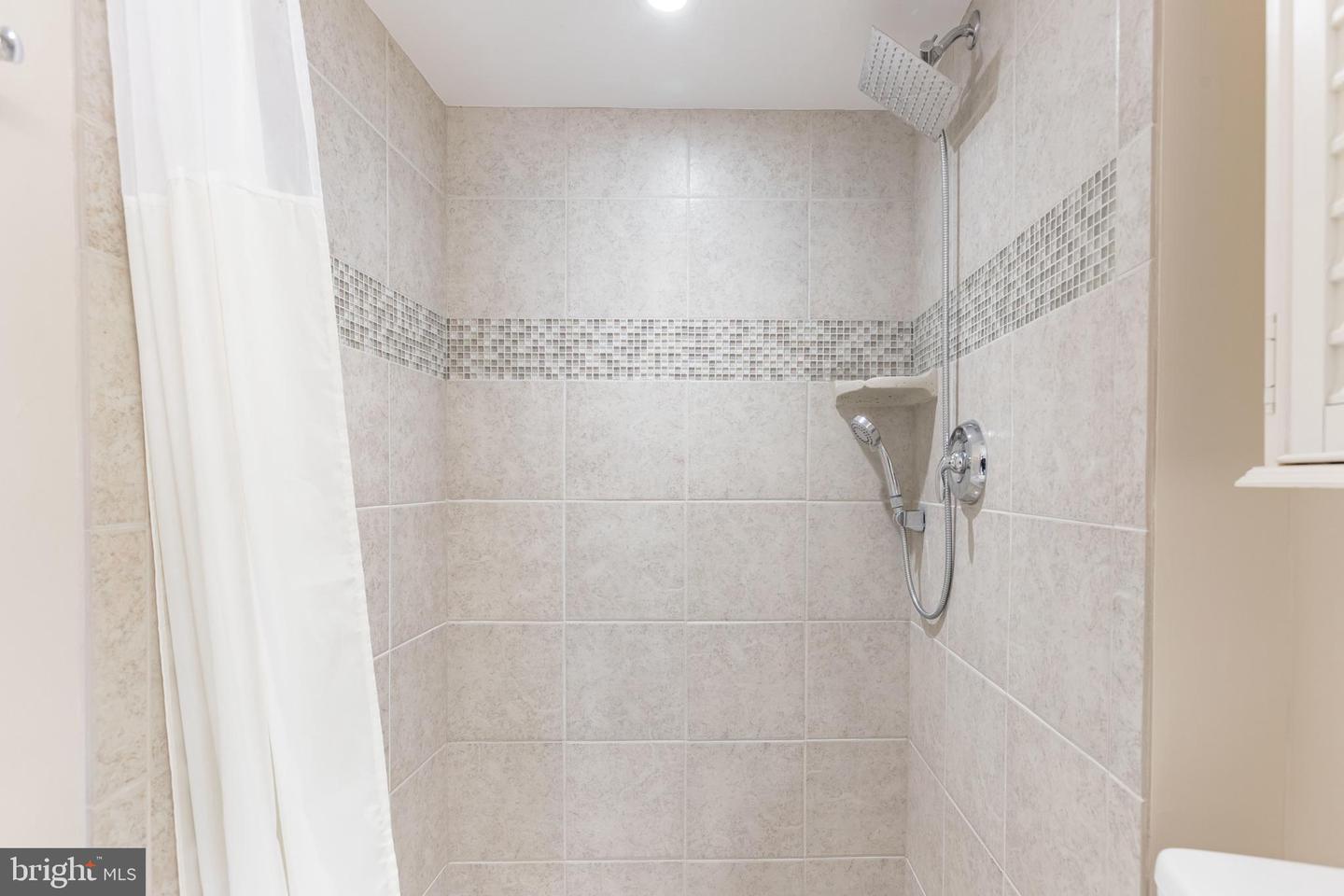 2116 Green Watch WAY Unit: 200