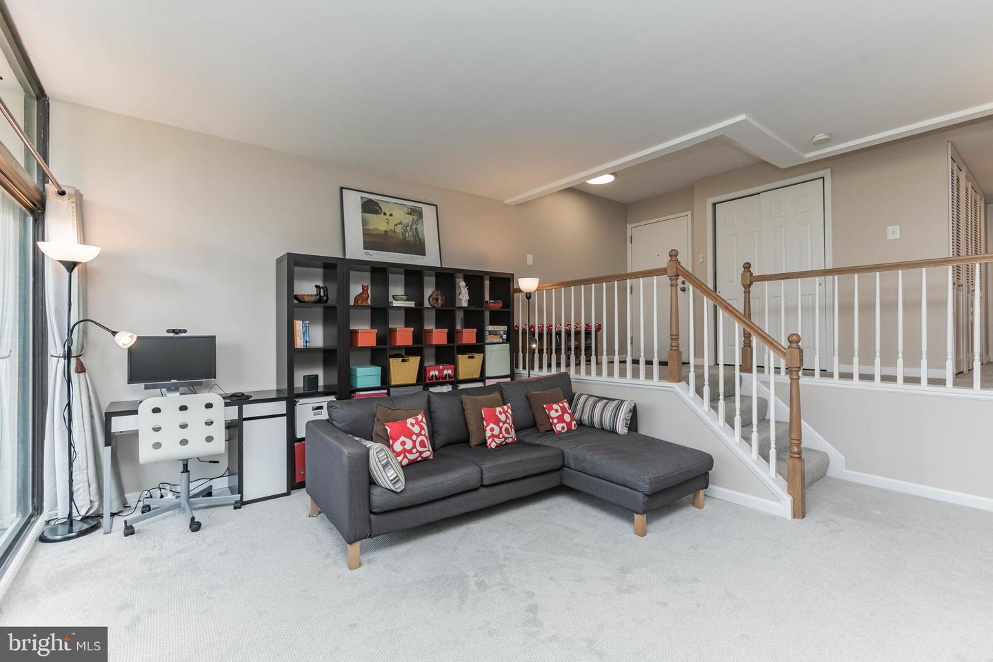 2116 Green Watch WAY Unit: 200