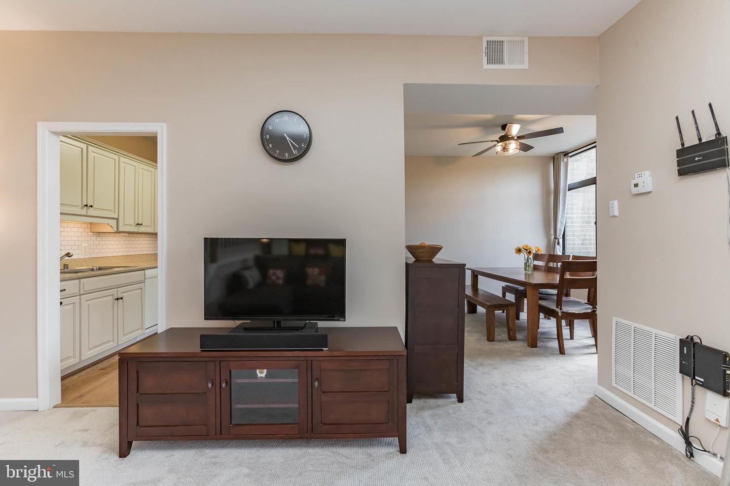 2116 Green Watch WAY Unit: 200