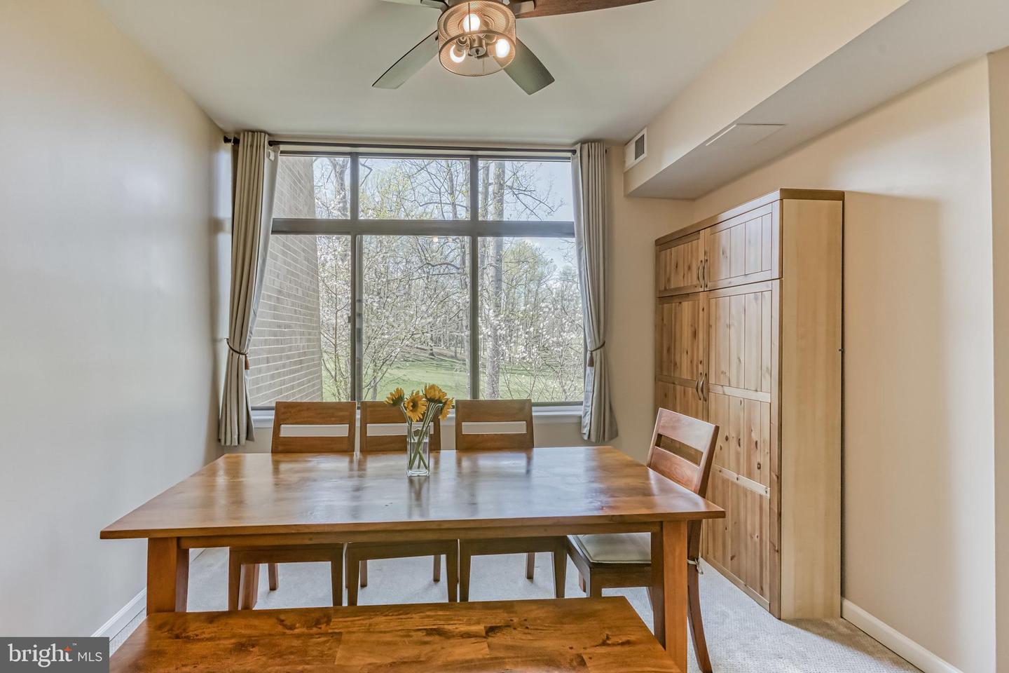 2116 Green Watch WAY Unit: 200