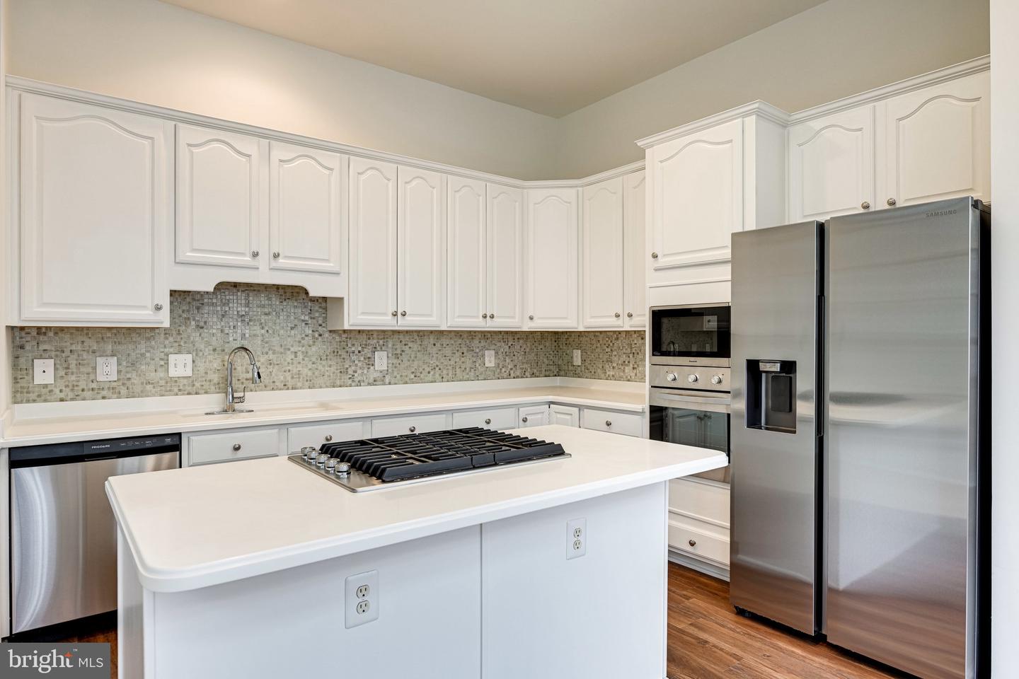 8173 Quinn TERRACE