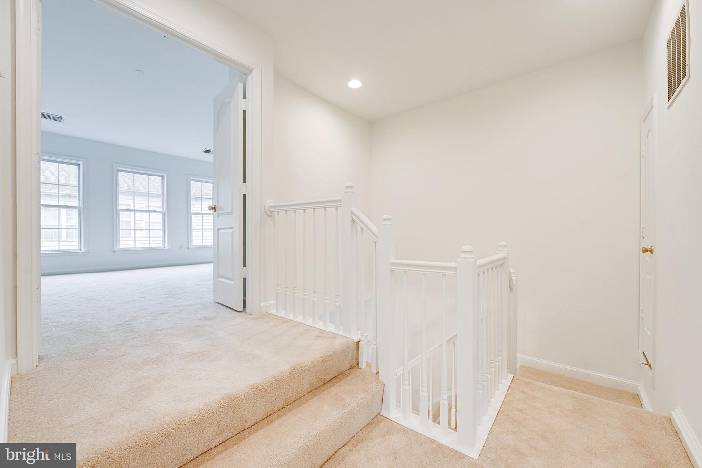 8173 Quinn TERRACE
