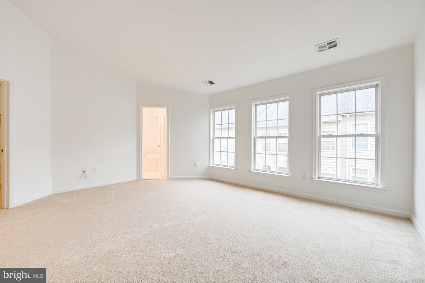 8173 Quinn TERRACE