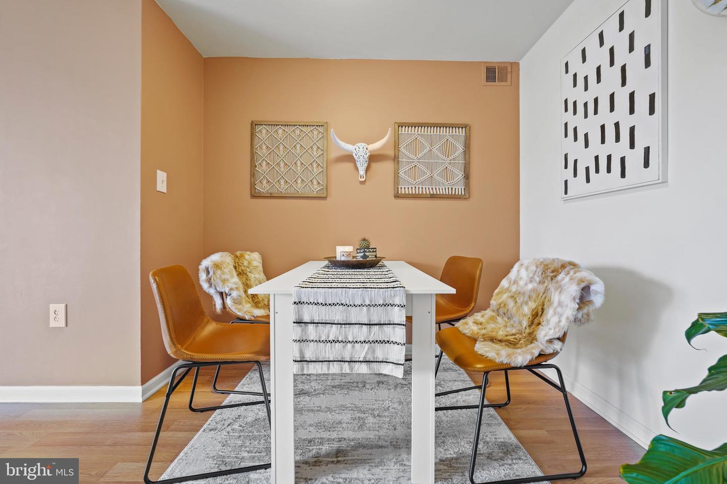 5804 Village Green DRIVE Unit: H