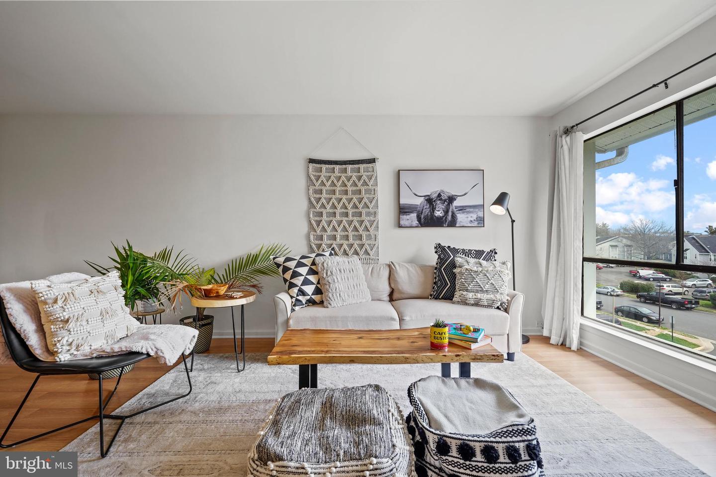 5804 Village Green DRIVE Unit: H