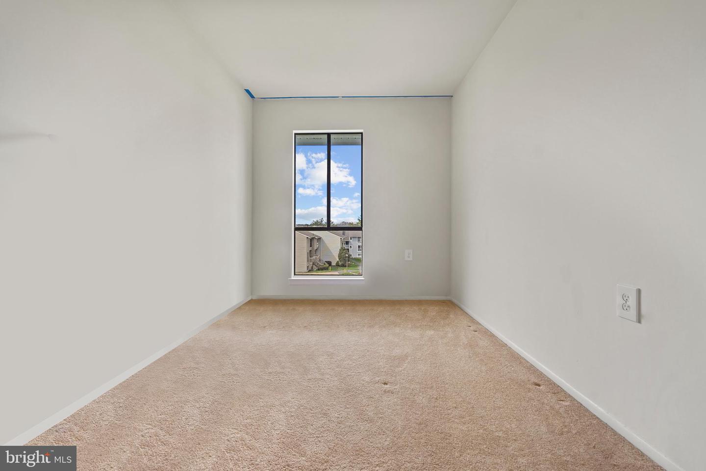5804 Village Green DRIVE Unit: H