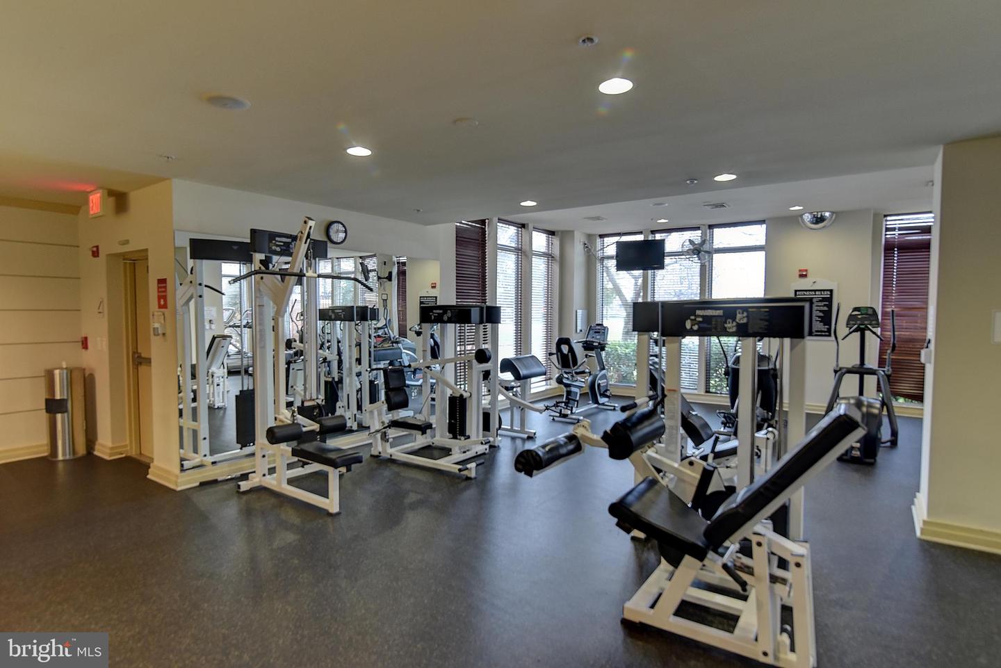 9486 Virginia Center BOULEVARD Unit: 115