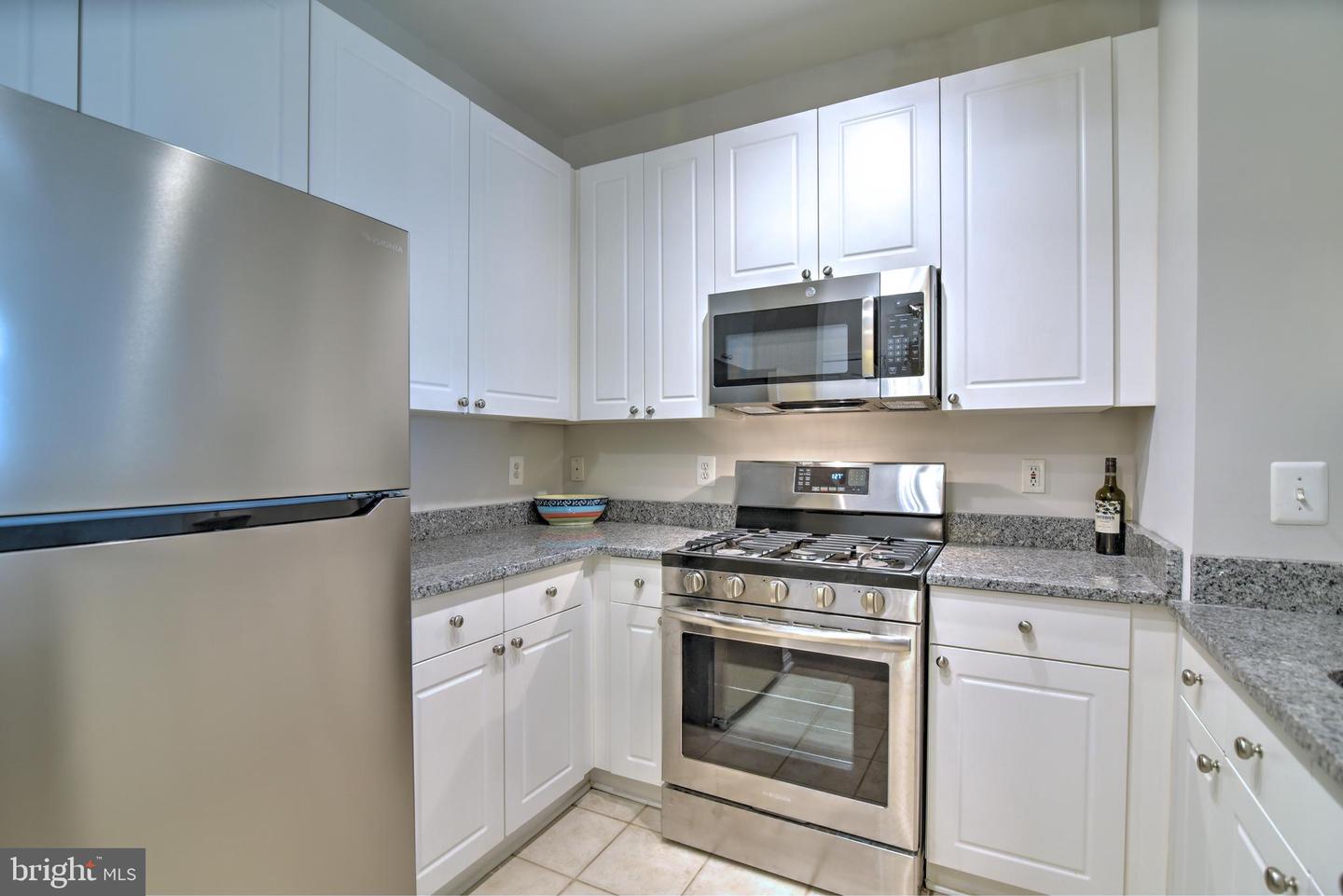 9486 Virginia Center BOULEVARD Unit: 115