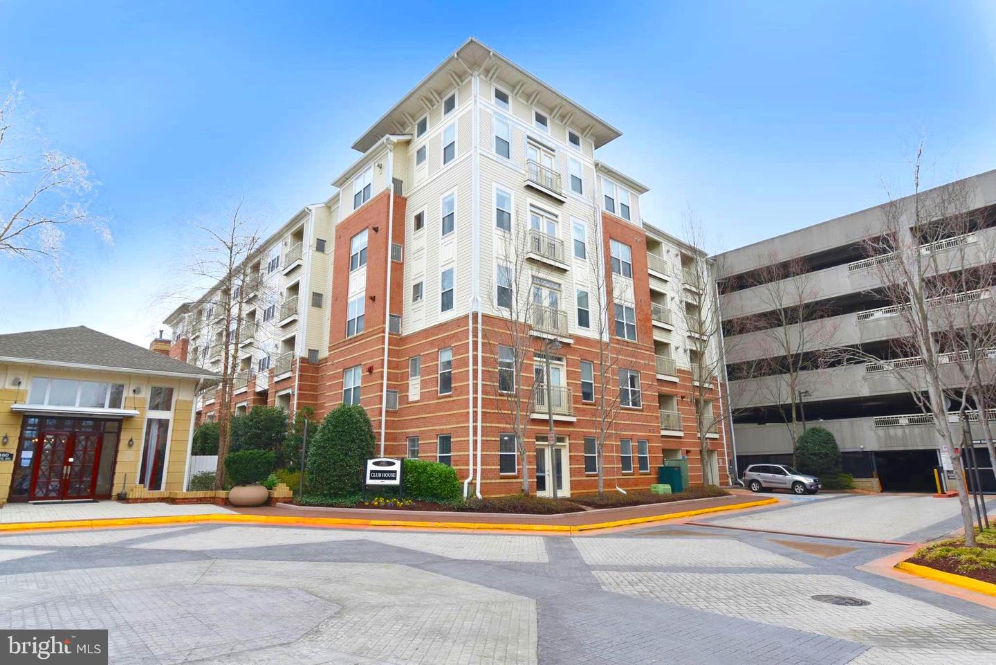 9486 Virginia Center BOULEVARD Unit: 115