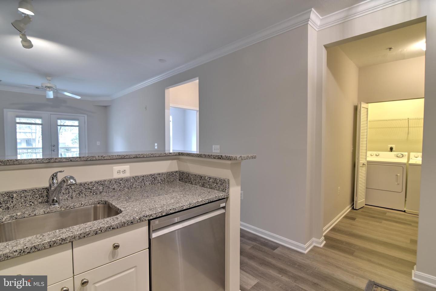 9486 Virginia Center BOULEVARD Unit: 115
