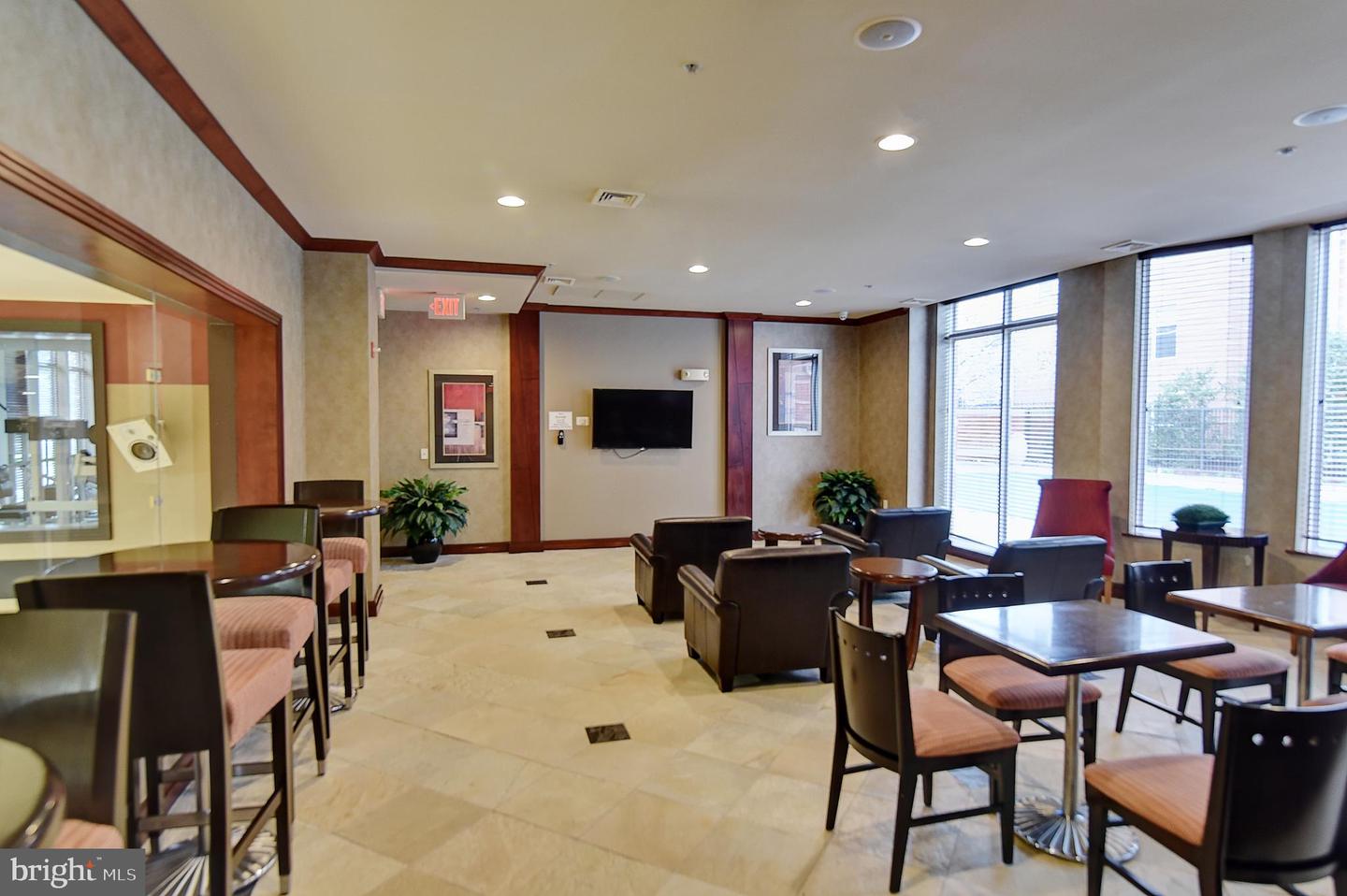 9486 Virginia Center BOULEVARD Unit: 115
