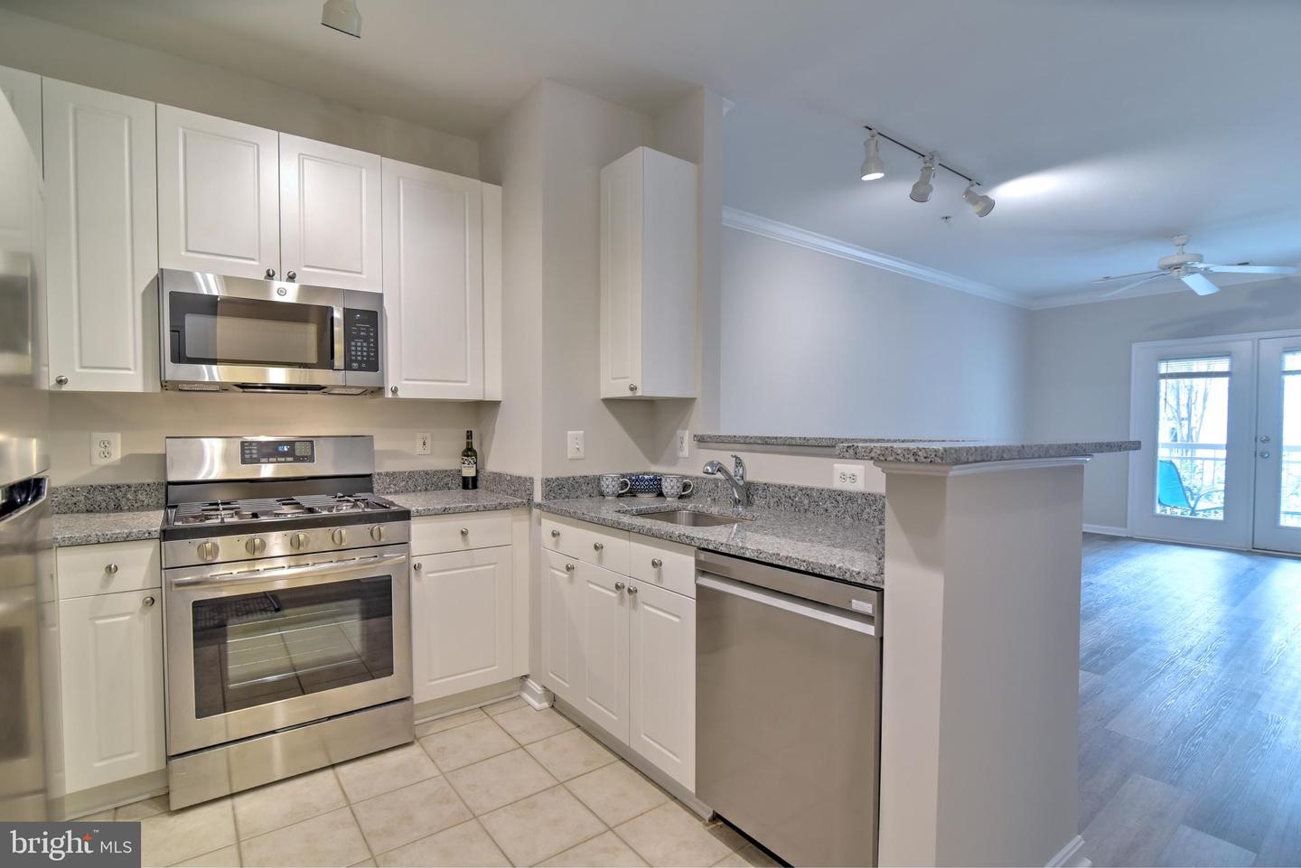 9486 Virginia Center BOULEVARD Unit: 115