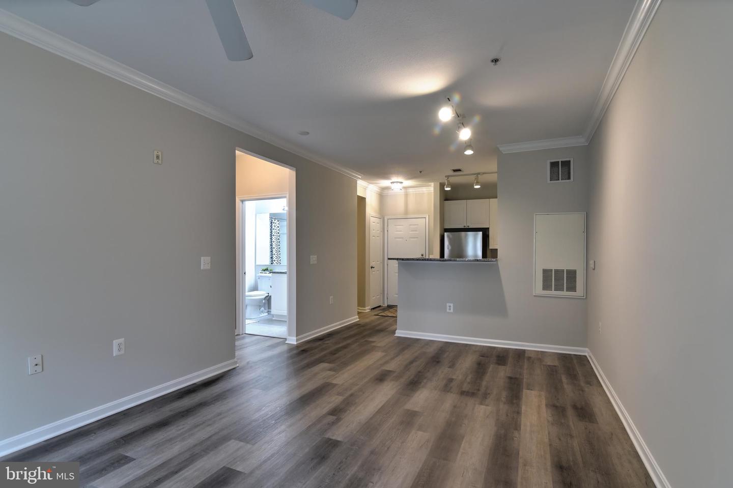 9486 Virginia Center BOULEVARD Unit: 115
