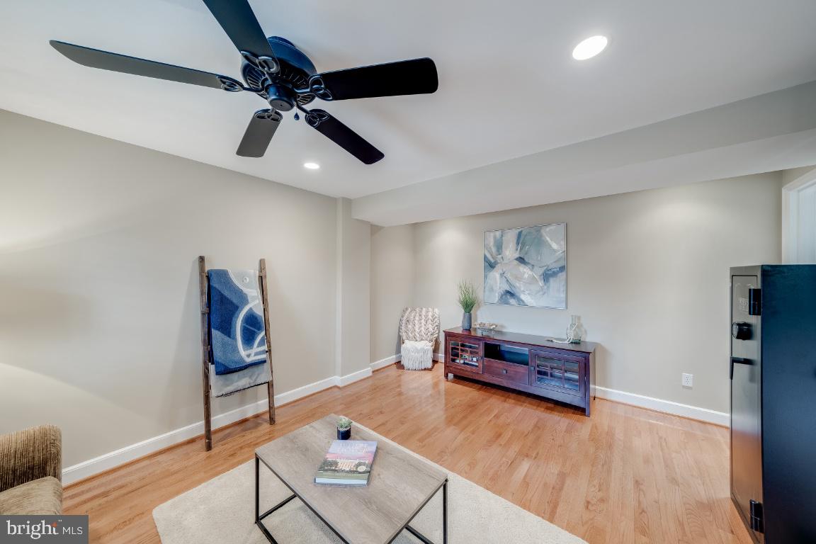 8608 Arley DRIVE
