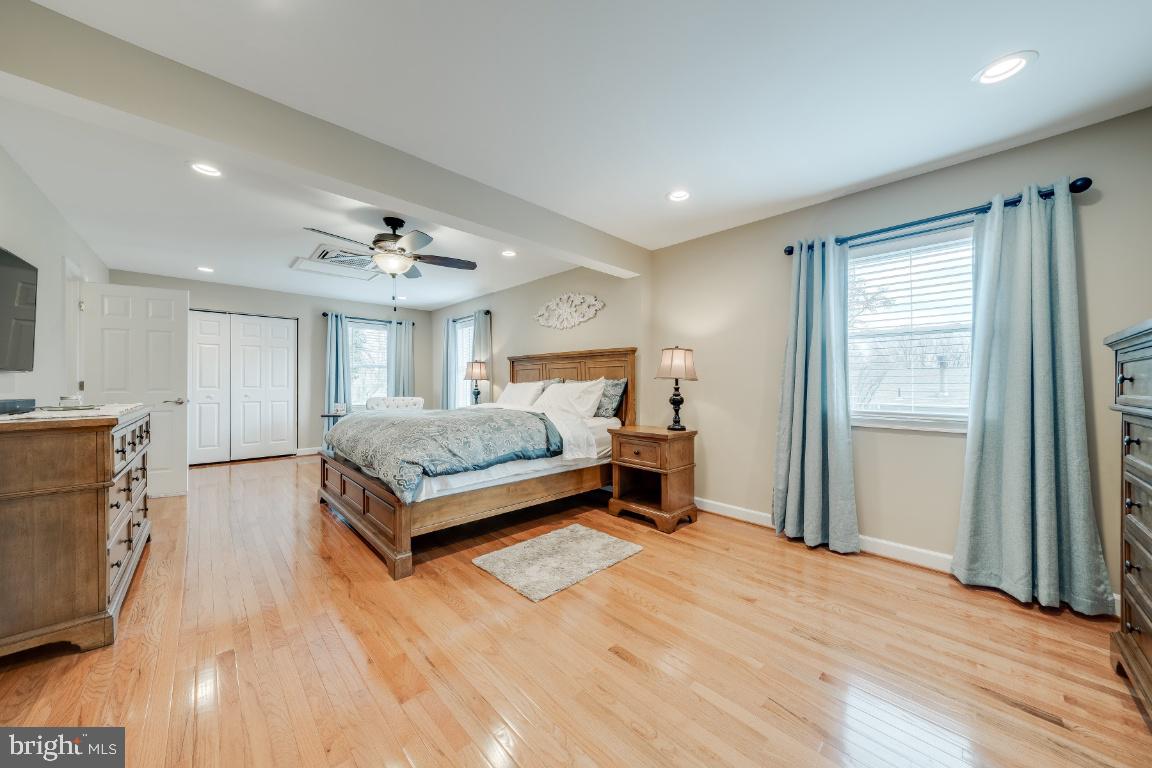 8608 Arley DRIVE