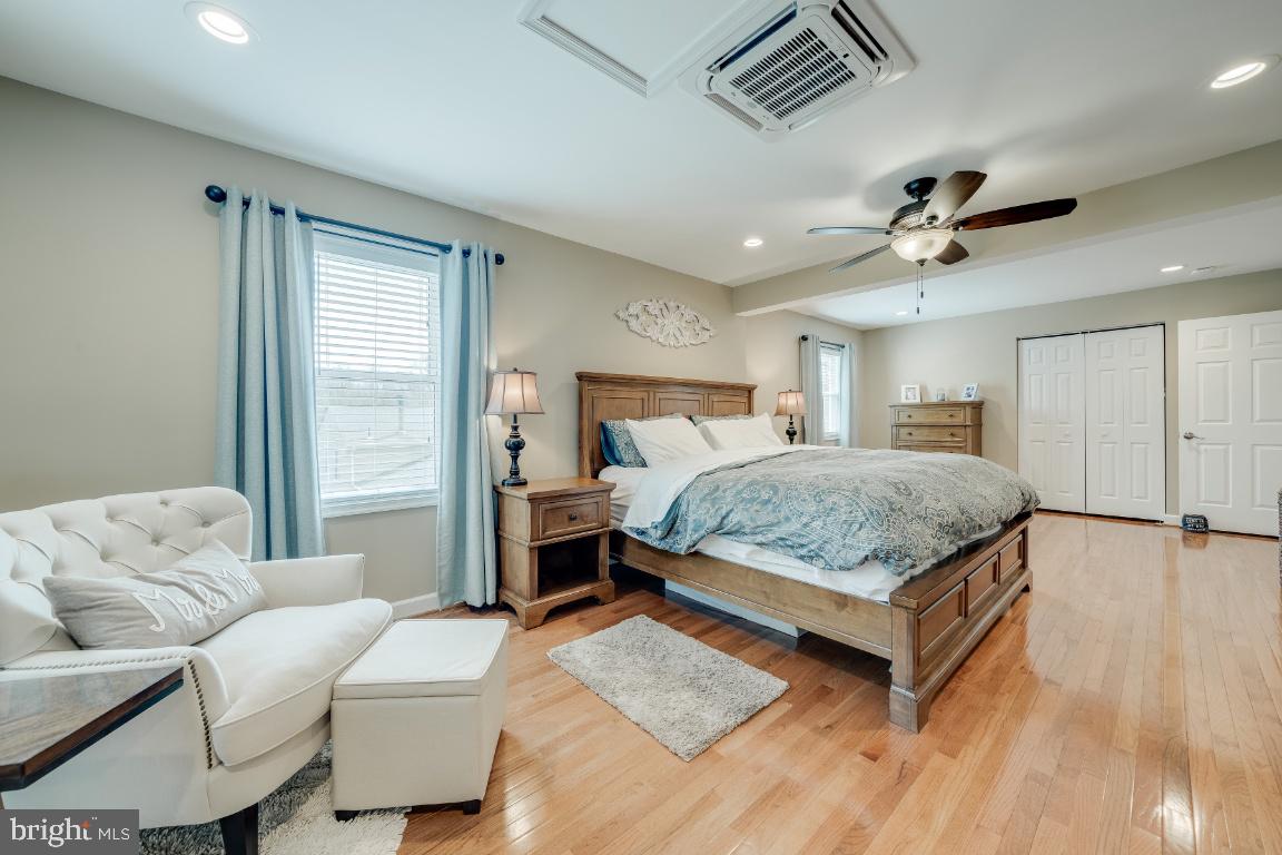 8608 Arley DRIVE
