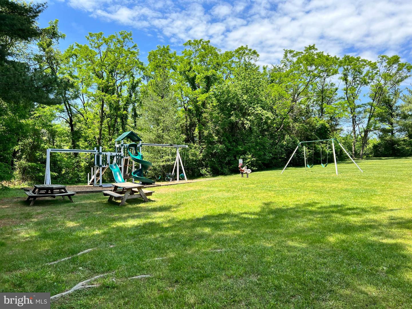 5668 Thorndyke COURT