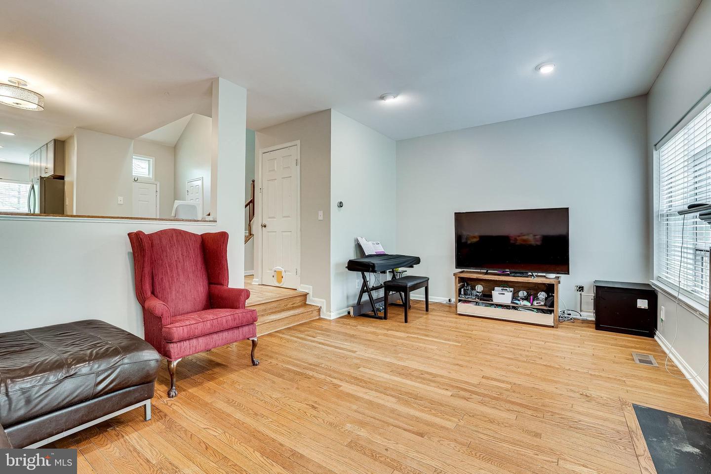 5668 Thorndyke COURT