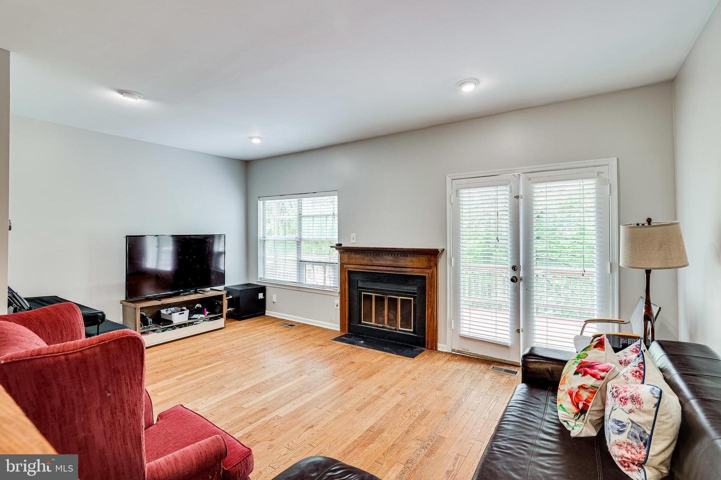 5668 Thorndyke COURT
