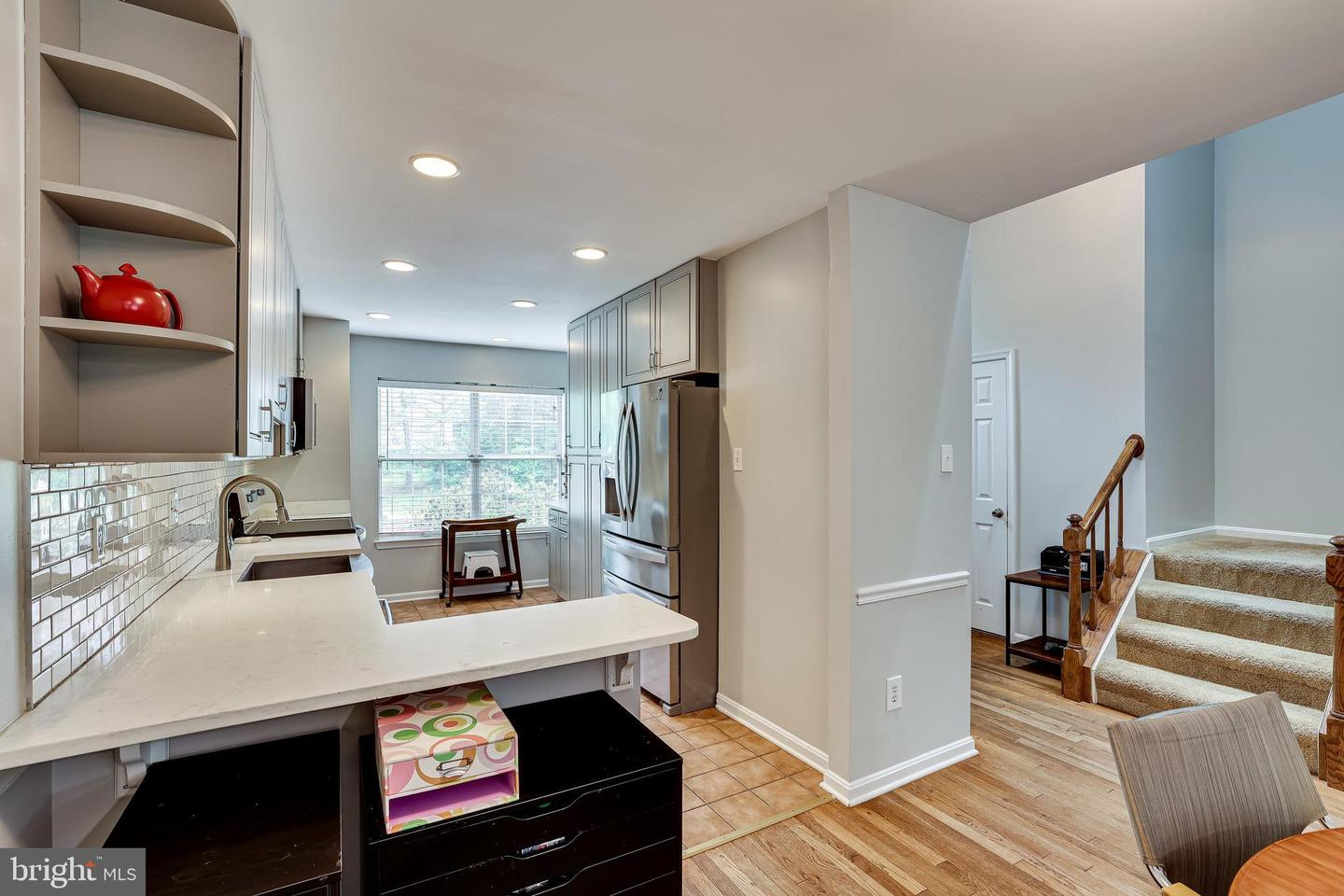 5668 Thorndyke COURT