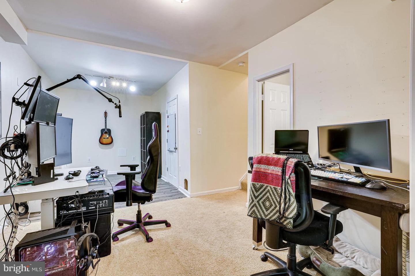 5668 Thorndyke COURT