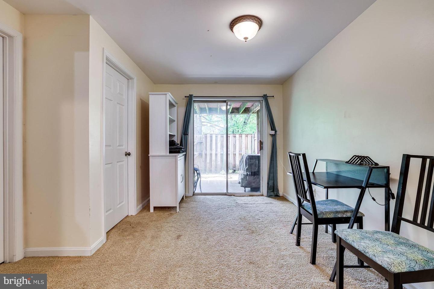 5668 Thorndyke COURT