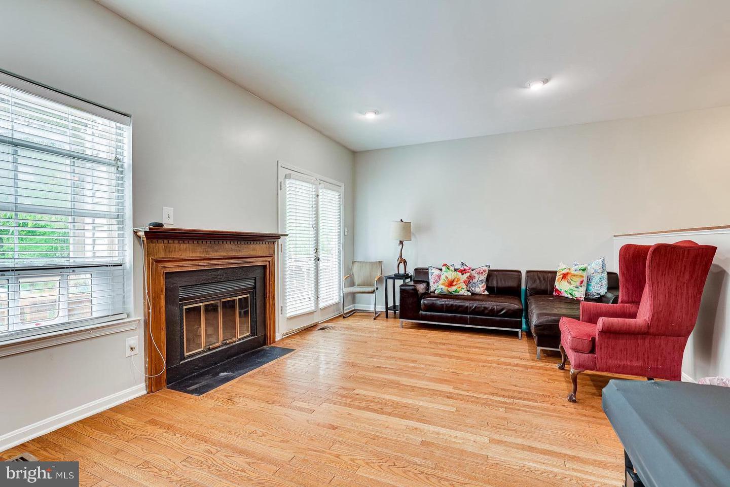 5668 Thorndyke COURT