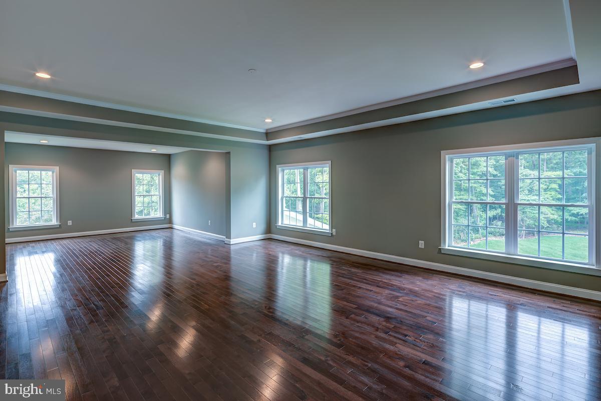 10229 Leesburg PIKE