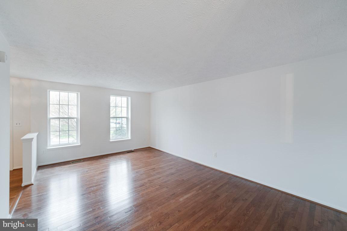 6007 Goldenrod COURT