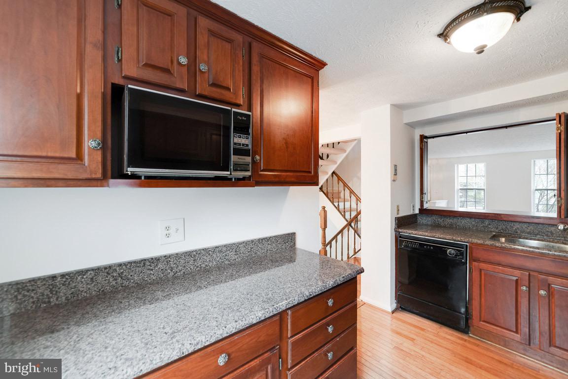 6007 Goldenrod COURT
