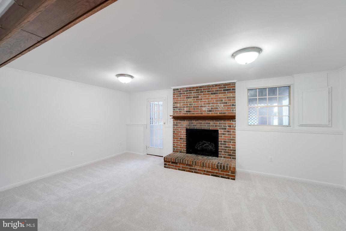 6007 Goldenrod COURT