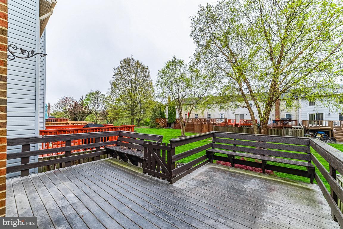 6007 Goldenrod COURT