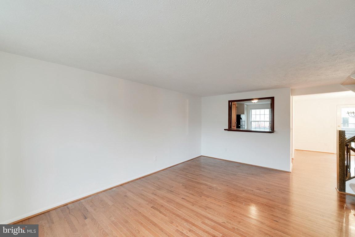 6007 Goldenrod COURT